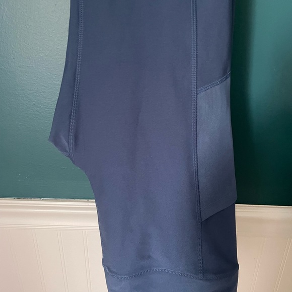 Fun navy leggings!!! - Picture 2 of 4